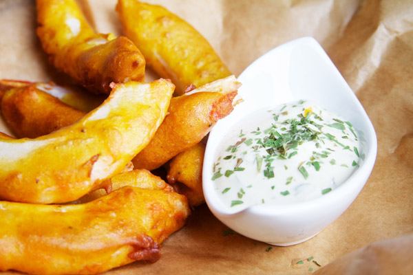 vegetarische scampi tempura met dipsaus