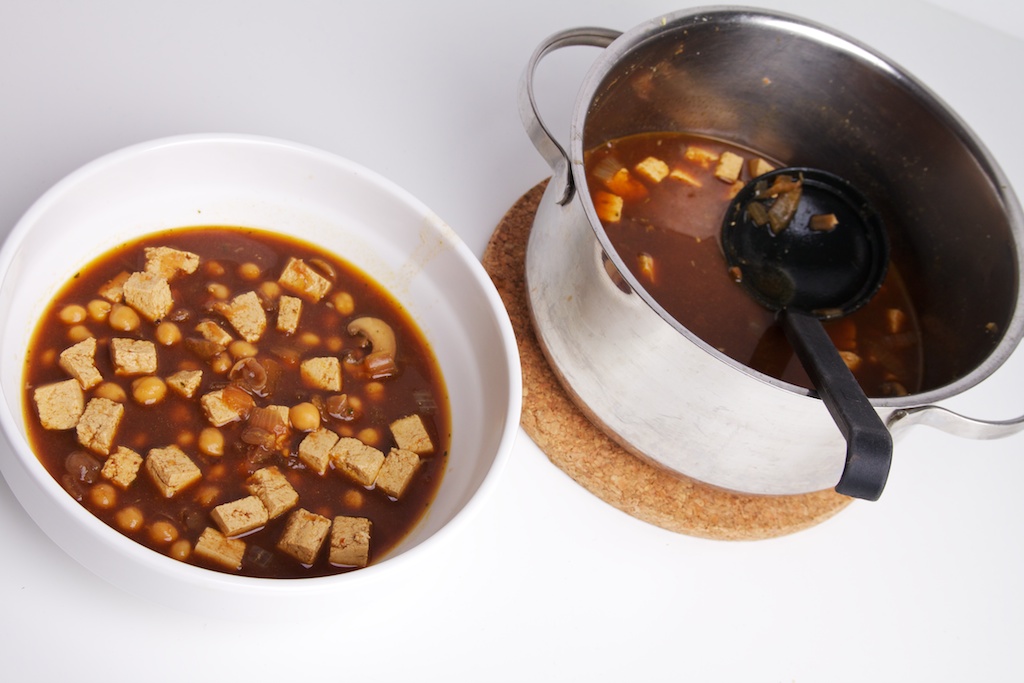 Misosoep met kikkererwten en tofu