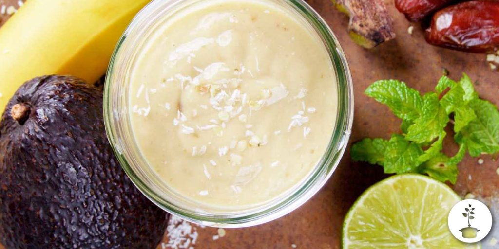 Mojito smoothie - avocado, kokosmelk, dadel, limoen, munt