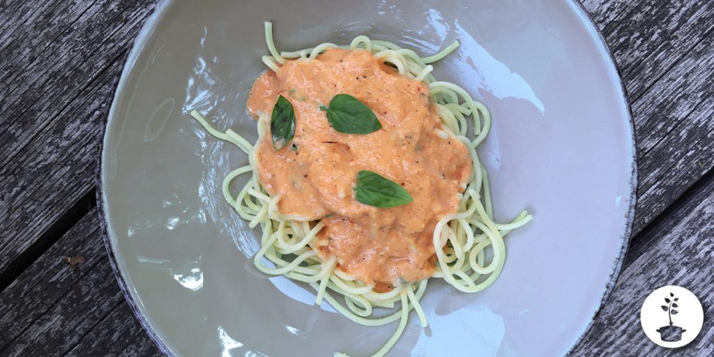 Vegan paprikaroomsaus recept met gegrilde paprika